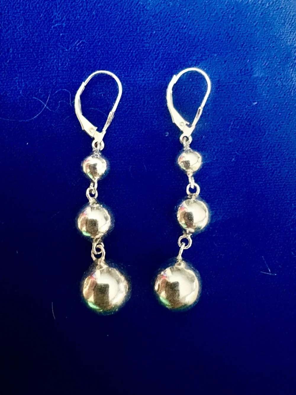 Sterling Silver 925  VTG  Three Linked Hollow Ball Graduate Long Drop Earrings